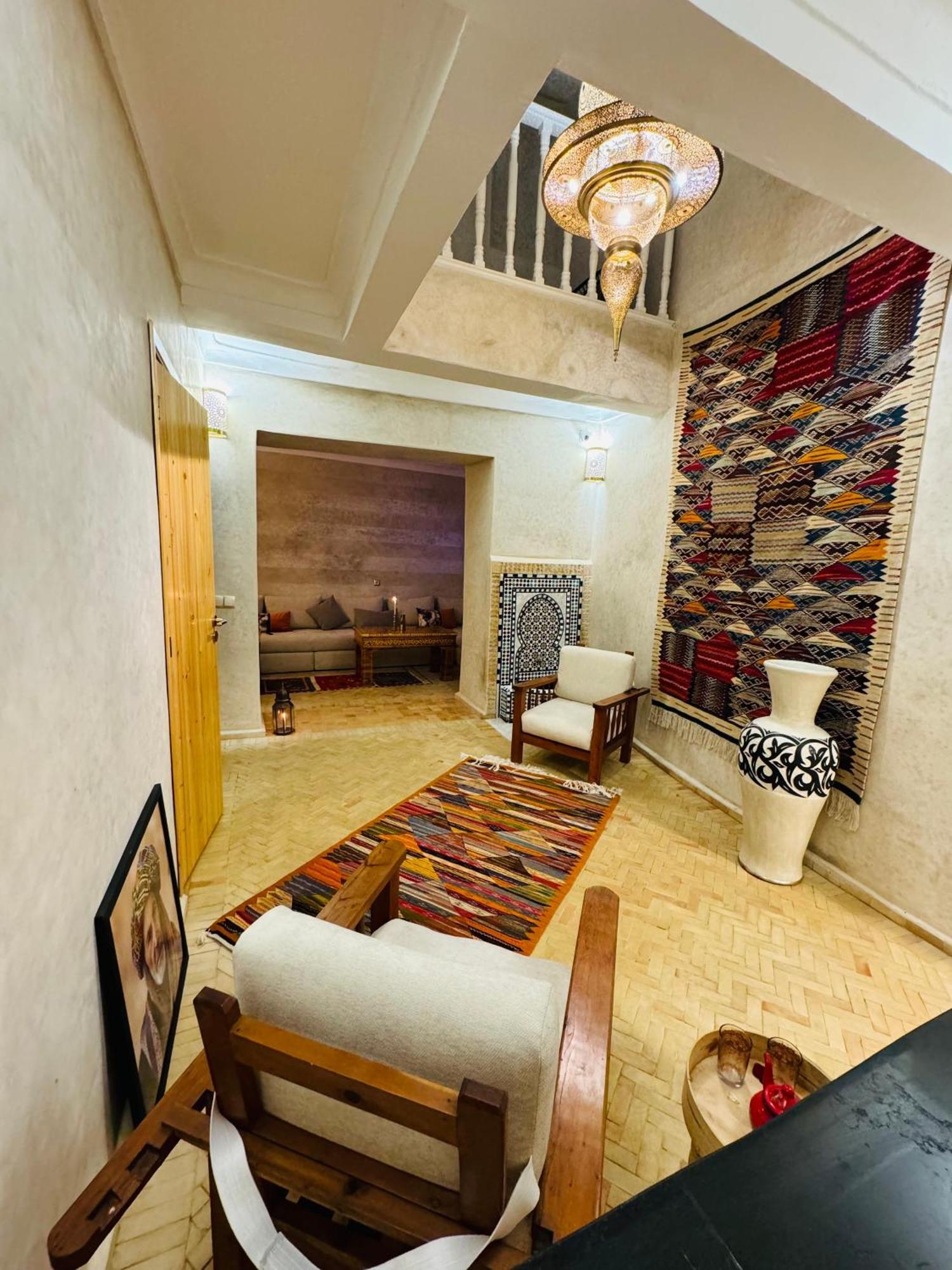 Riad Babette As-Sawíra Exteriér fotografie